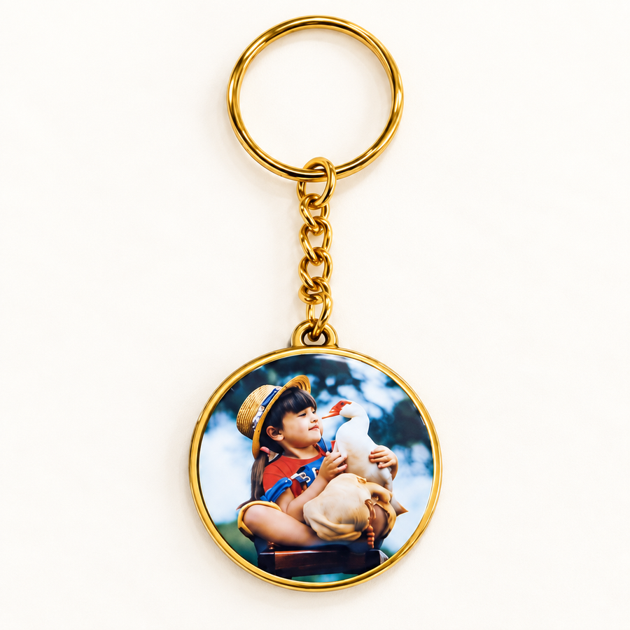 round double-sided personalized photo keychain, gold finish