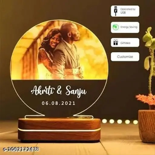 Cartwala Round Couple Portrait LED Lamp